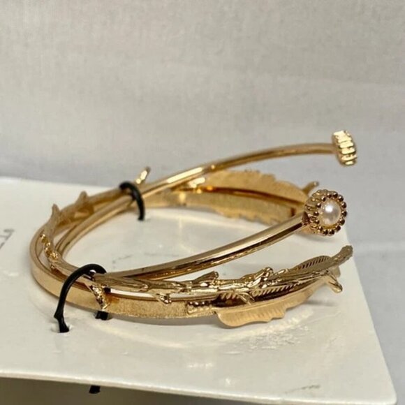 Rue 21 Women's Goldtone Fashion Bangle Set 3 Pack Gold Leaf Stackable NWT - Picture 4 of 7